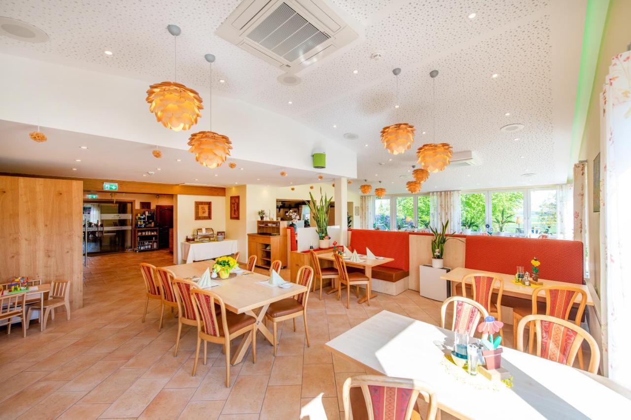 Waldesblick, Hotel-Restaurant Lahr  Exteriér fotografie